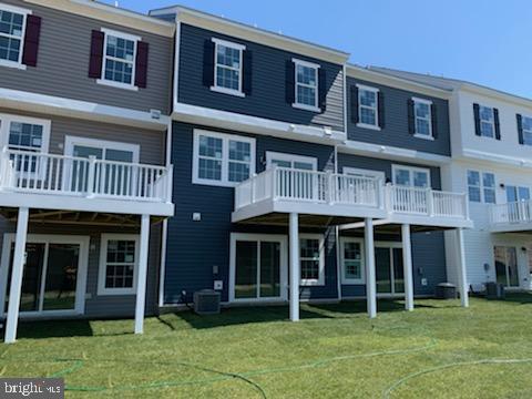 22 Axios Rosedale, MD 21237 - Photo 8 of 47