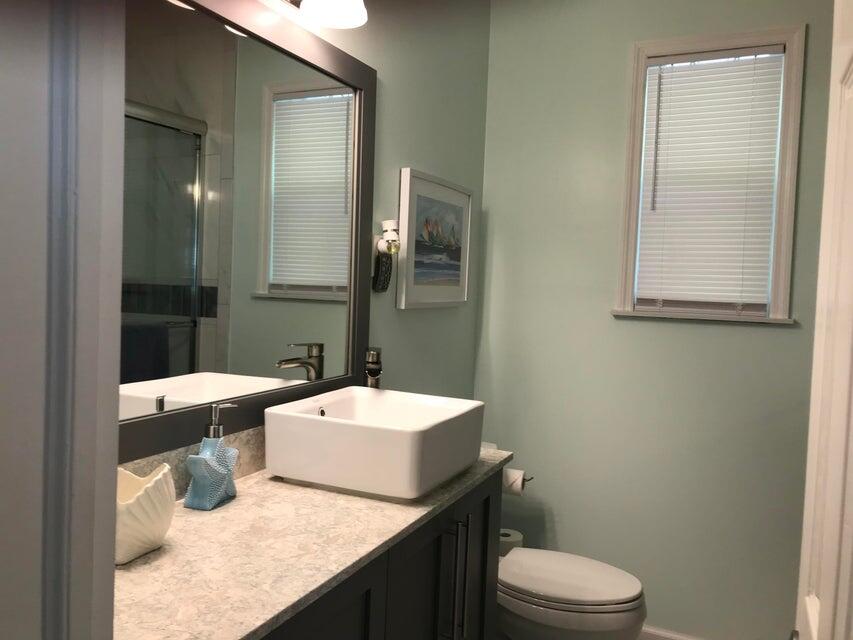 7 Belair Drive Boynton Beach, FL 33435 - Photo 14 of 19 master bath