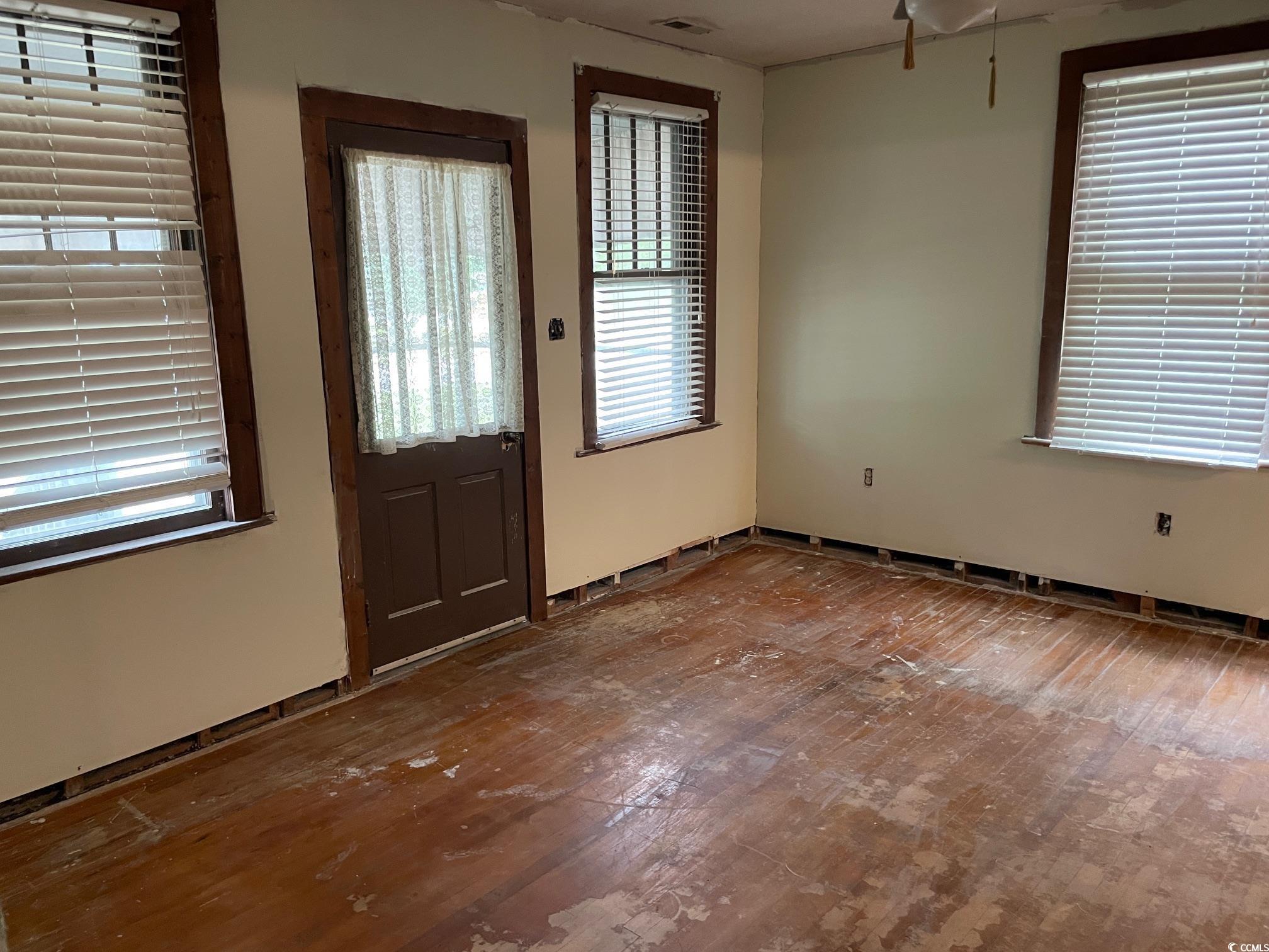 1366 Moss Street Georgetown, SC 29440 - Photo 5 of 13