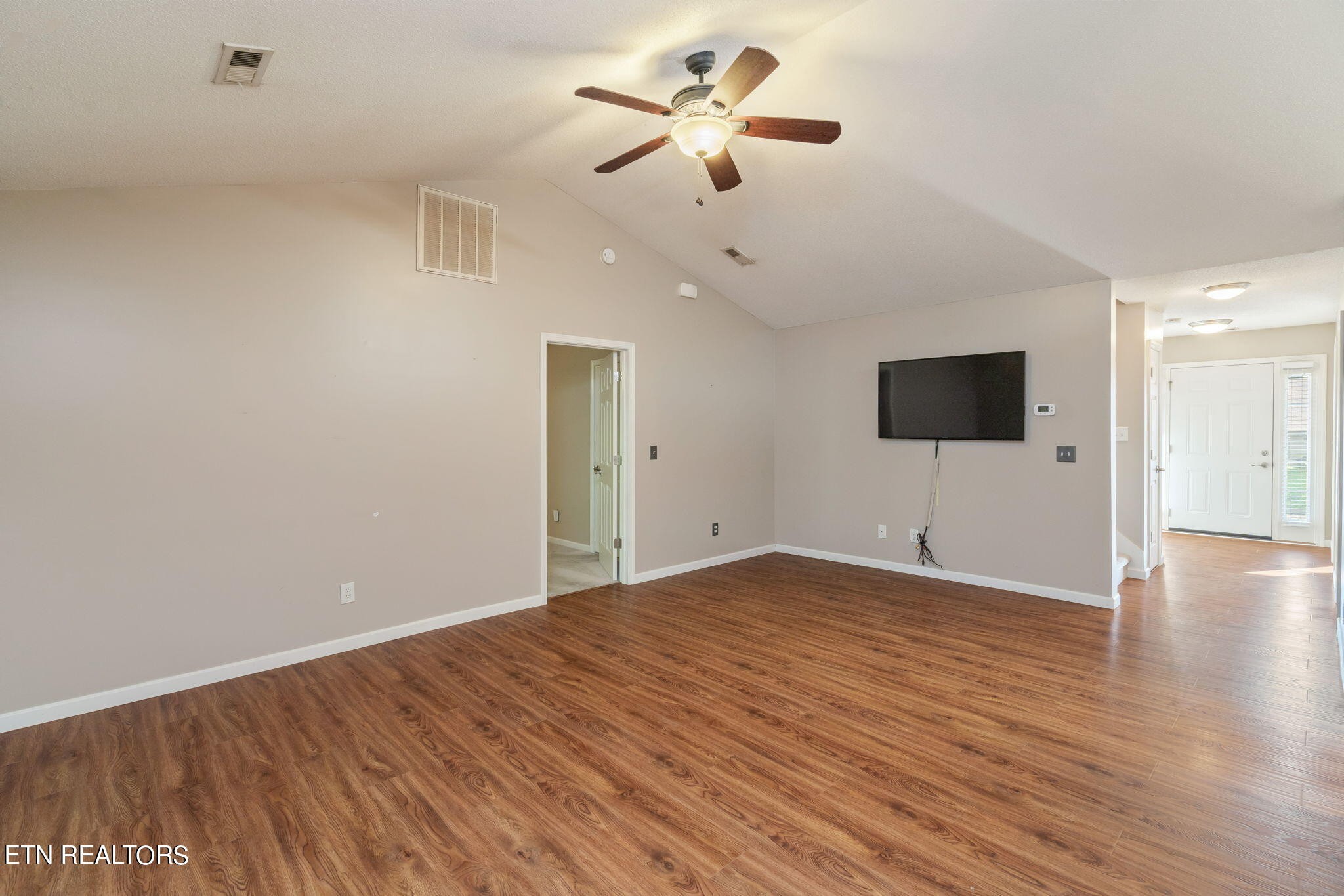 5140 Cates Bend Way Powell, TN 37849 - Photo 8 of 28 Gallery Image 8
