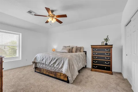 $270,000 | 16718 Warbler Drive, Conroe, TX 77385