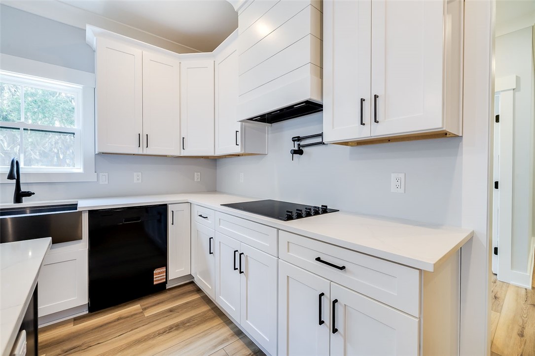 2014 Marshview Drive Northeast Townsend, GA 31331 - Photo 17 of 59 Vent Hood matches cabinets!