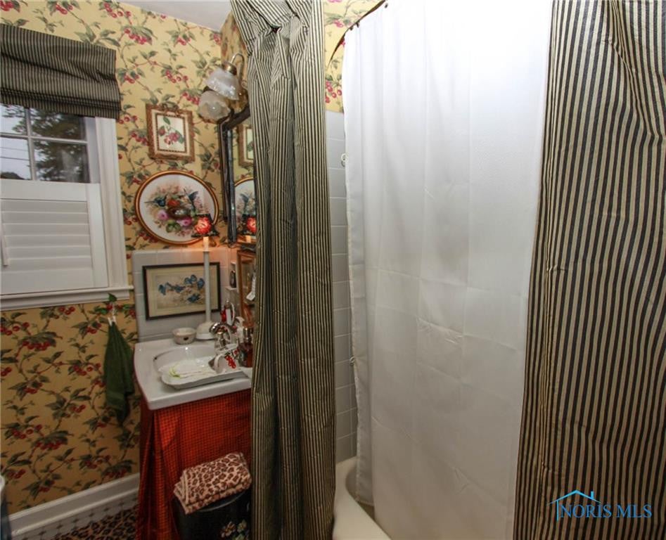 4427 Garrison Road Toledo, OH 43613 - Photo 13 of 26 Gallery Image 13