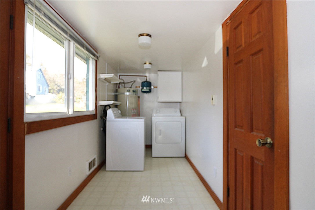 20417 Chautauqua Beach Road Southwest Vashon, WA 98070 - Photo 11 of 12 Gallery Image 11