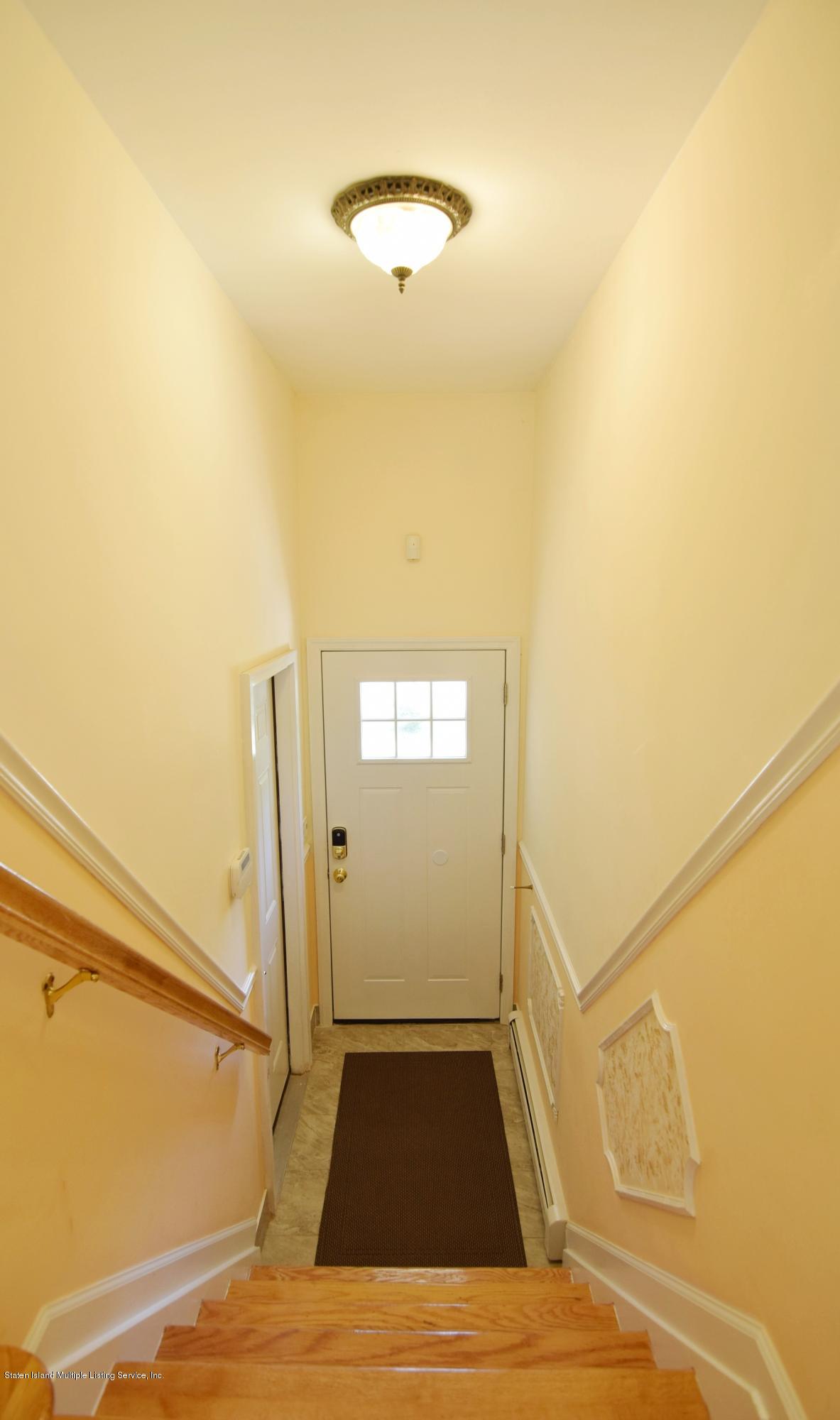 549 Mill Road Staten Island, NY 10306 - Photo 2 of 47 (2) Entry Foyer