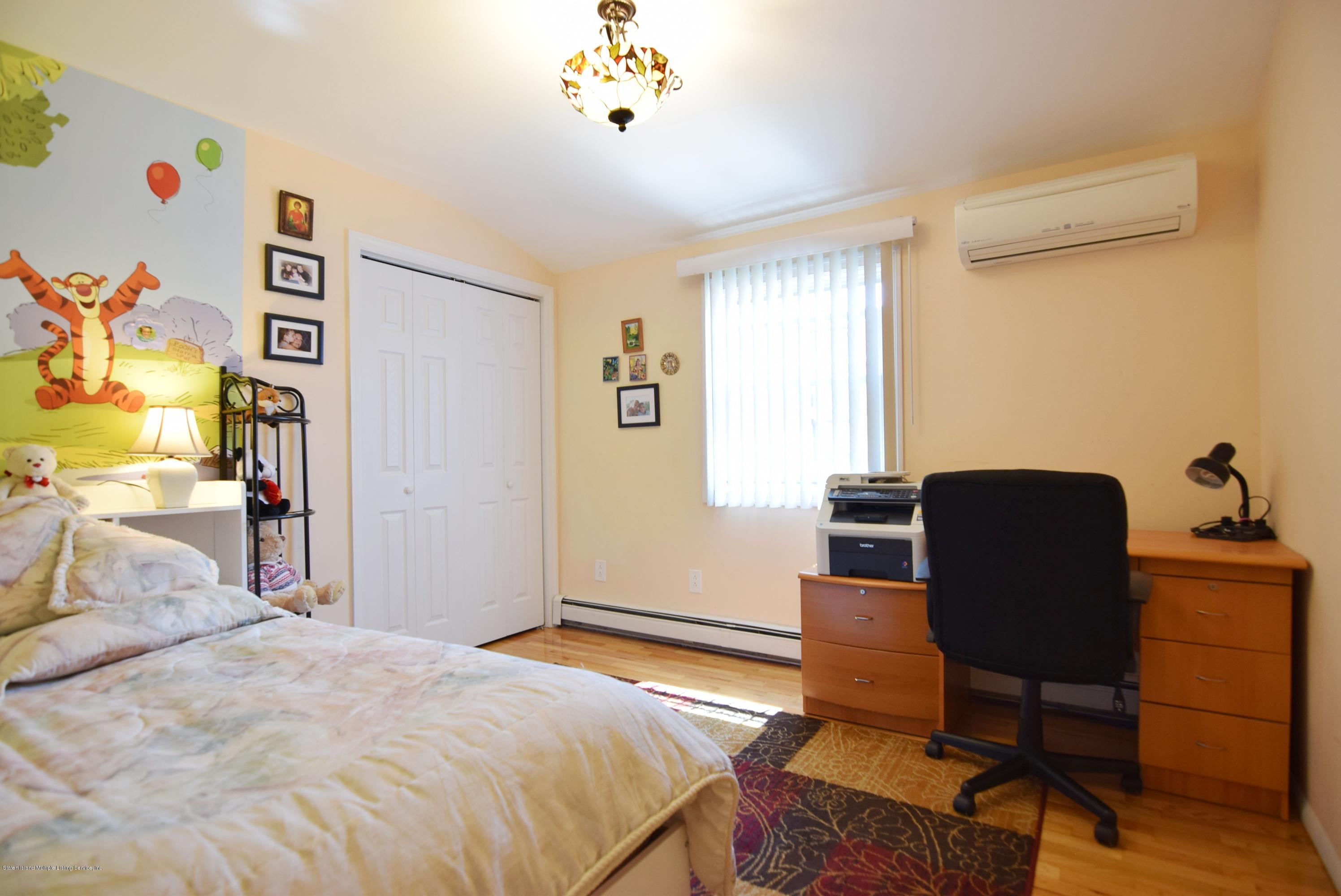 549 Mill Road Staten Island, NY 10306 - Photo 31 of 47 (31) Bedroom 3