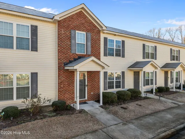 $204,000 | 4259 Dudleys Grant Drive, Unit F, Winterville, NC 28590
