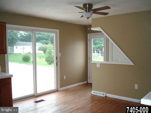 1985 Jefferson Road Spring Grove, PA 17362 - Photo 6 of 10