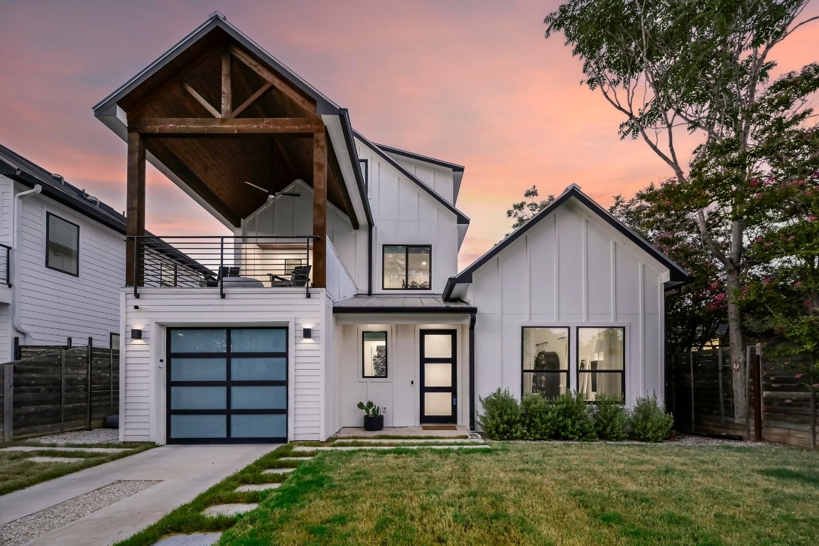 2104 East 2nd Street, Unit 1 Austin, TX 78702 - Photo 3 of 39 front view of a house with a yard