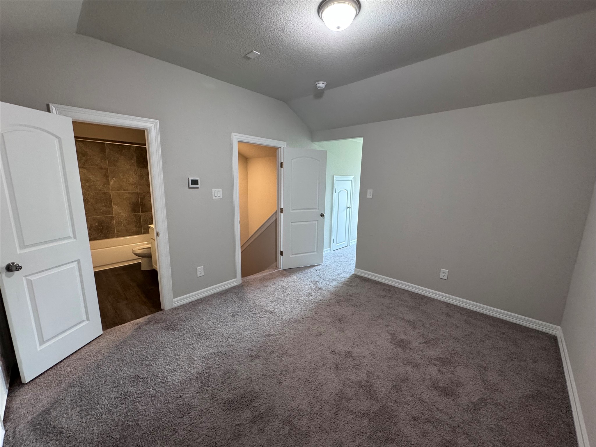 11014 Cres Light Way Houston, TX 77043 - Photo 13 of 19