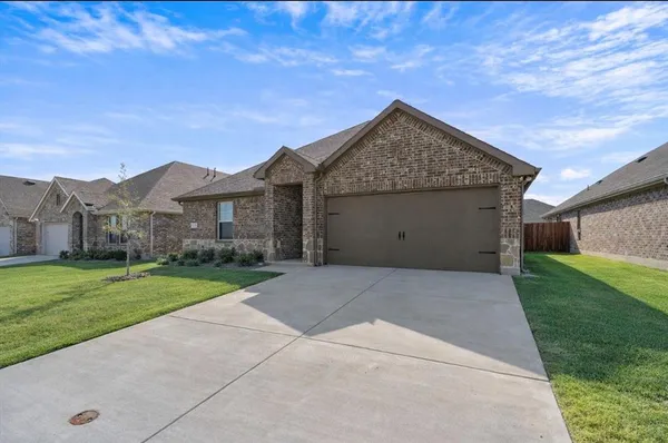 $309,000 | 719 Dove Hvn Way, Lavon, TX 75166