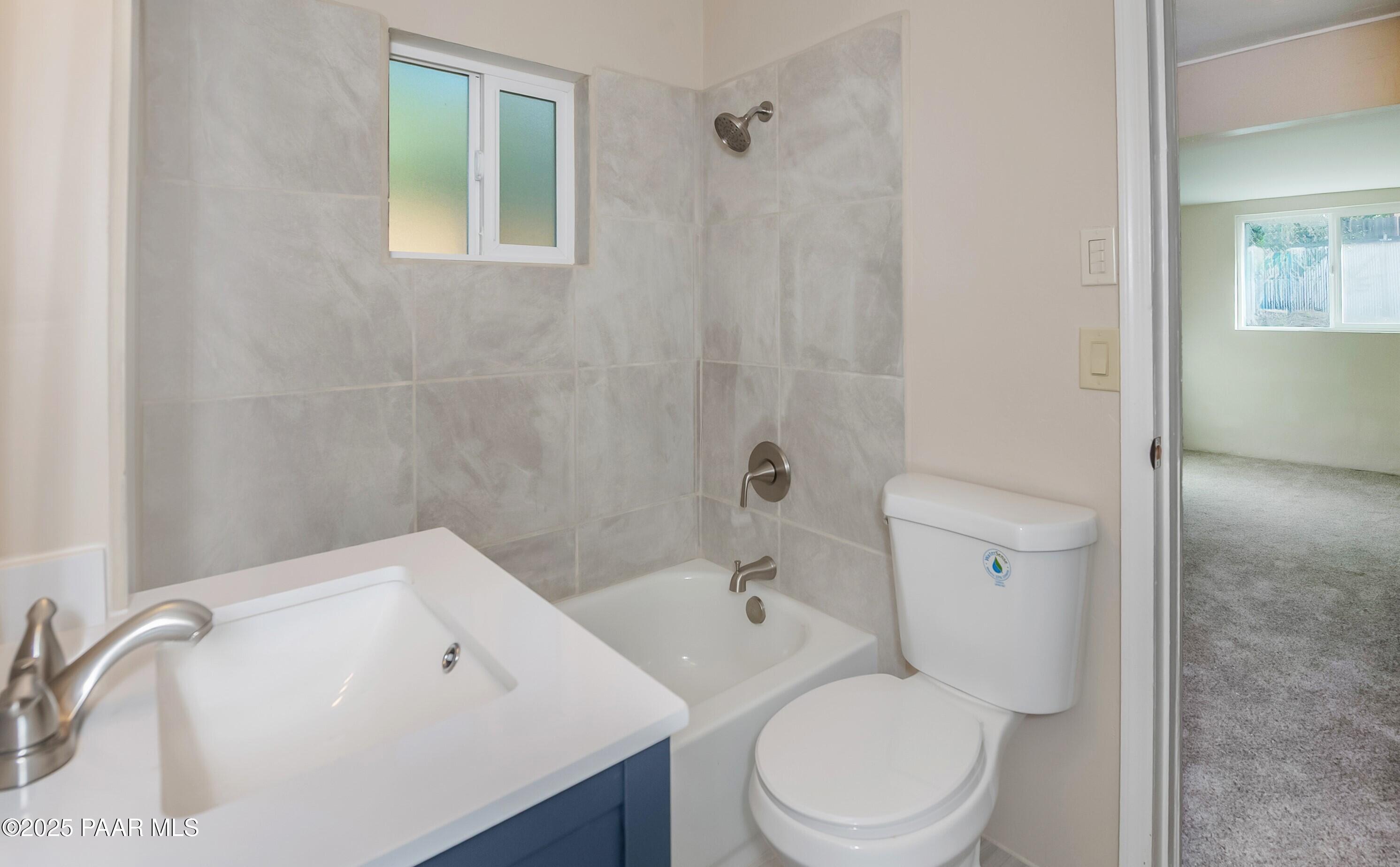 1229 Linden Road Prescott, AZ 86303 - Photo 11 of 30 Jack & Jill Bath
