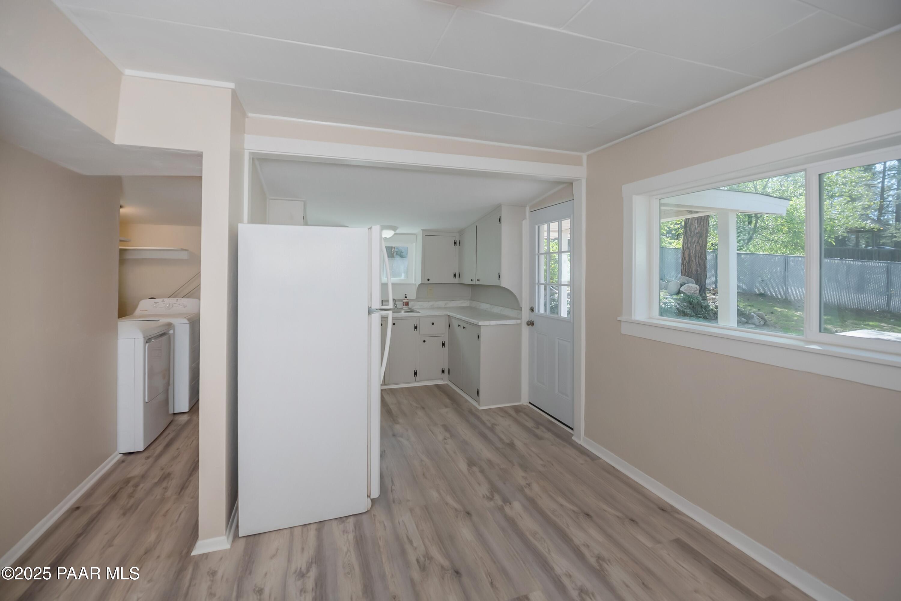 1229 Linden Road Prescott, AZ 86303 - Photo 7 of 30 Kitchen & Laundry