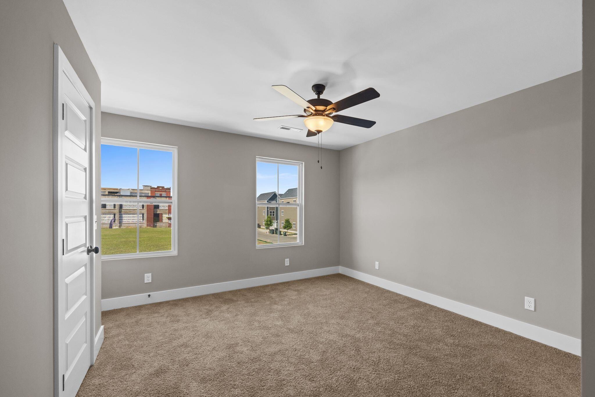 2413 East 17th Street Chattanooga, TN 37404 - Photo 14 of 42 a view of an empty room with a window