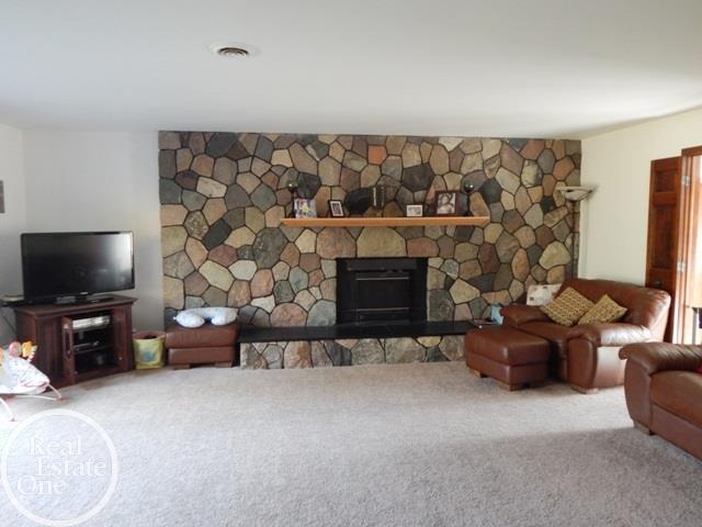 54095 Baker Road New Baltimore, MI 48047 - Photo 13 of 57