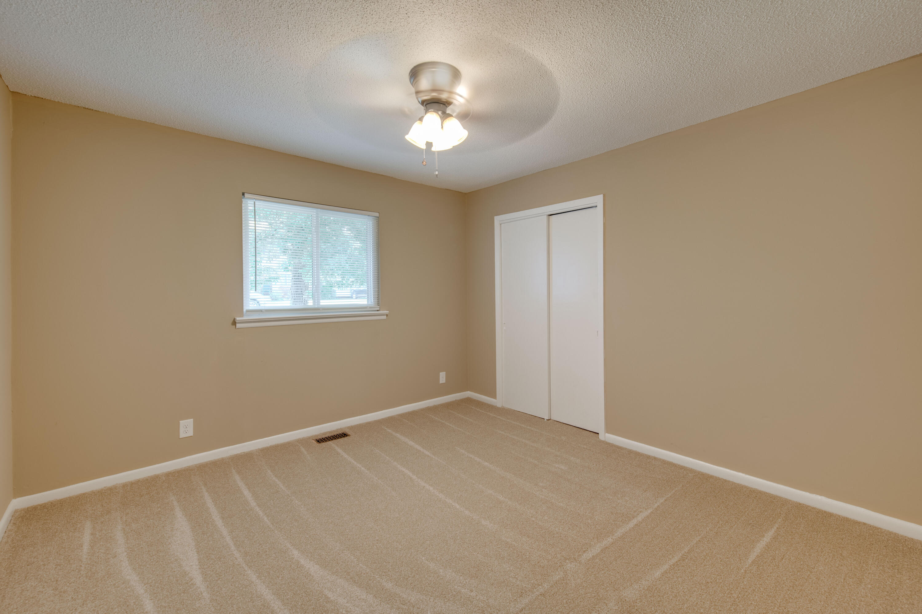 191 Clara Lee Road Rossville, GA 30741 - Photo 13 of 34 Clara27