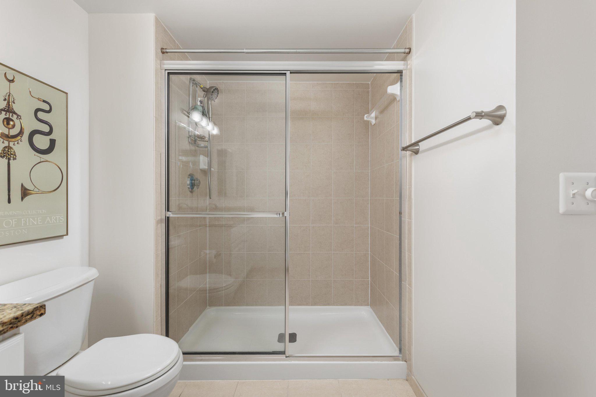 11800 Sunset Hills Road, Unit 815 Reston, VA 20190 - Photo 18 of 61 Oversized Shower