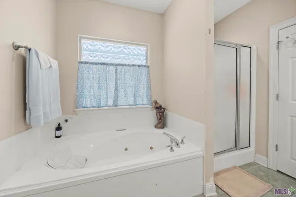 $290,000 | 12540 Fawn Wood Drive, Walker, LA 70785