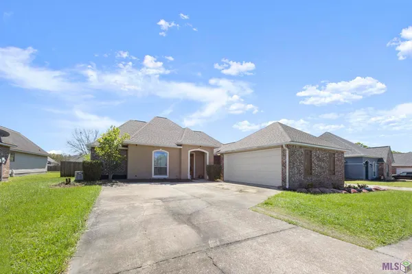 $290,000 | 12540 Fawn Wood Drive, Walker, LA 70785