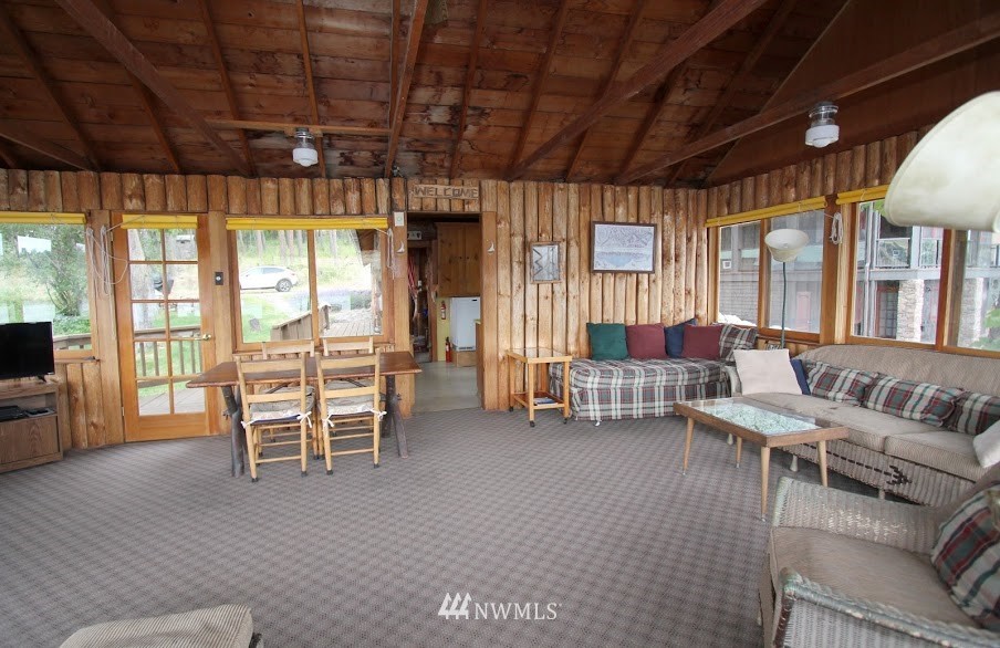 12022 South Lakeshore Road Chelan, WA 98816 - Photo 7 of 24 Gallery Image 7