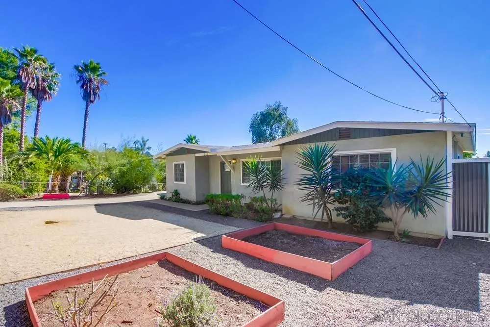 243 East View Street Fallbrook, CA 92028 - Photo 6 of 50 a front view of a house with garden