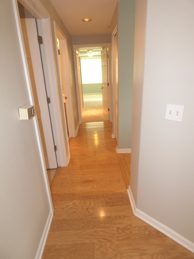 1761 Pavilion Way, Unit 301 Park Ridge, IL 60068 - Photo 21 of 36