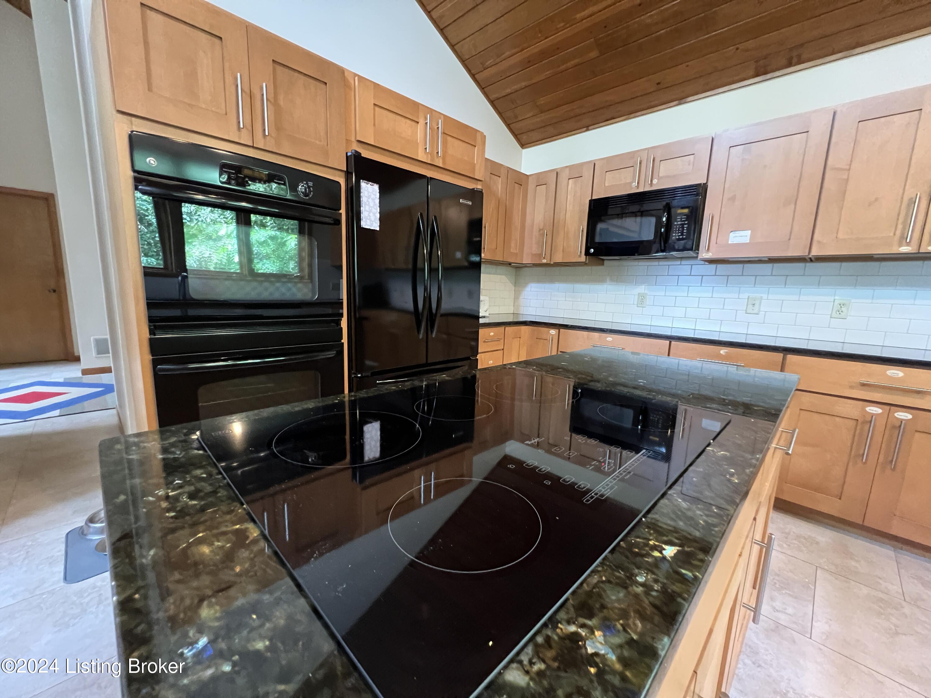 1137 Harbor Springs Road Jamestown, KY 42629 - Photo 13 of 54 14
