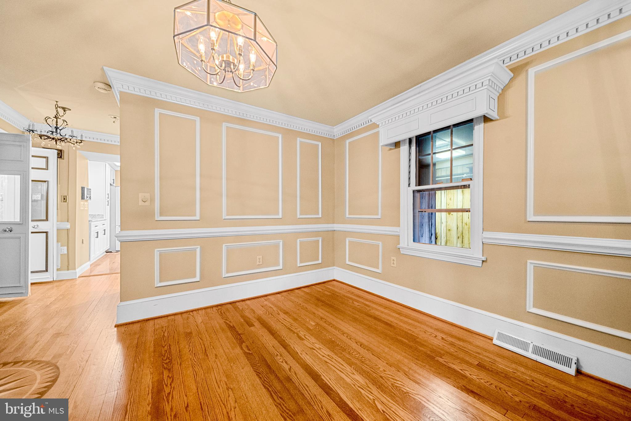 18189 Sands Road Purcellville, VA 20132 - Photo 45 of 145 Elegant study with hardwood & wall molding.