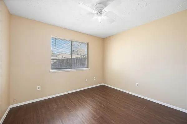 $1,600 | 3811 Meadow Pl Drive, Houston, TX 77082