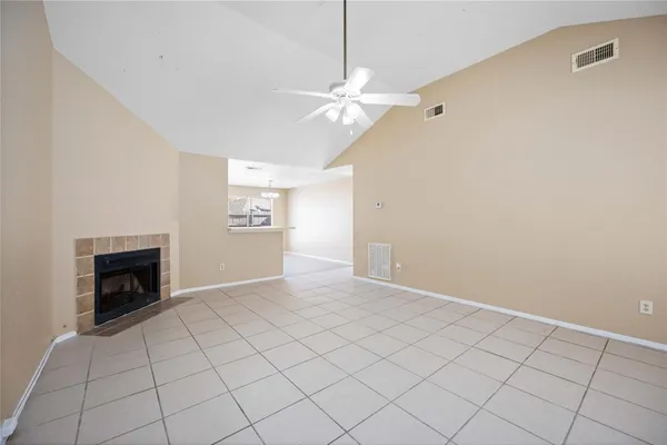 $1,600 | 3811 Meadow Pl Drive, Houston, TX 77082