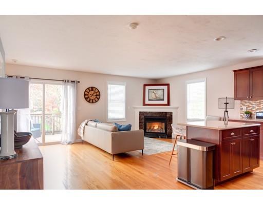 44 Castine Street Worcester, MA 01606 - Photo 4 of 21 Gallery Image 4