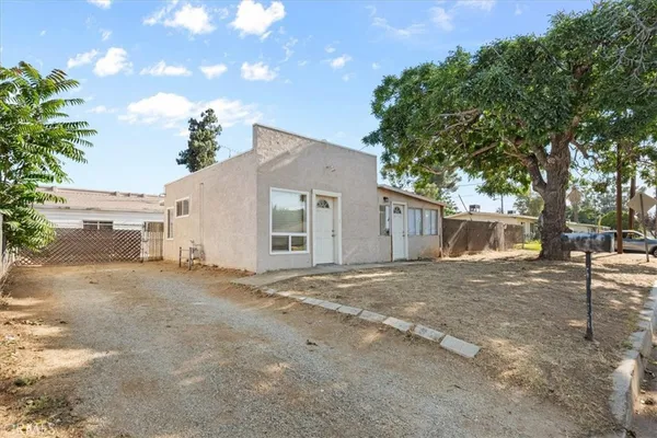$308,000 | 893 East 5th Street, Beaumont, CA 92223