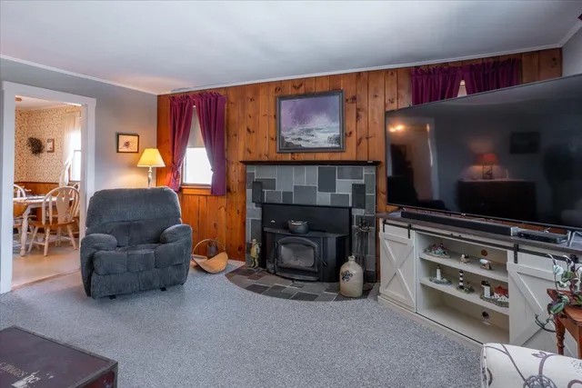 $380,000 | 22 Sand Hill Road, Wiscasset, ME 04578