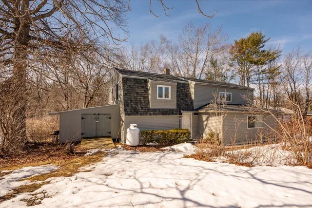 $380,000 | 22 Sand Hill Road, Wiscasset, ME 04578