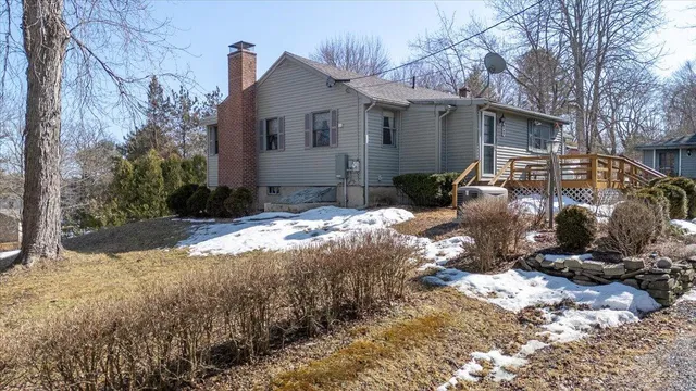 $380,000 | 22 Sand Hill Road, Wiscasset, ME 04578