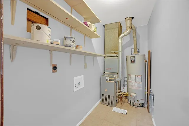 $205,000 | 174 Southeast 421st Road, Warrensburg, MO 64093