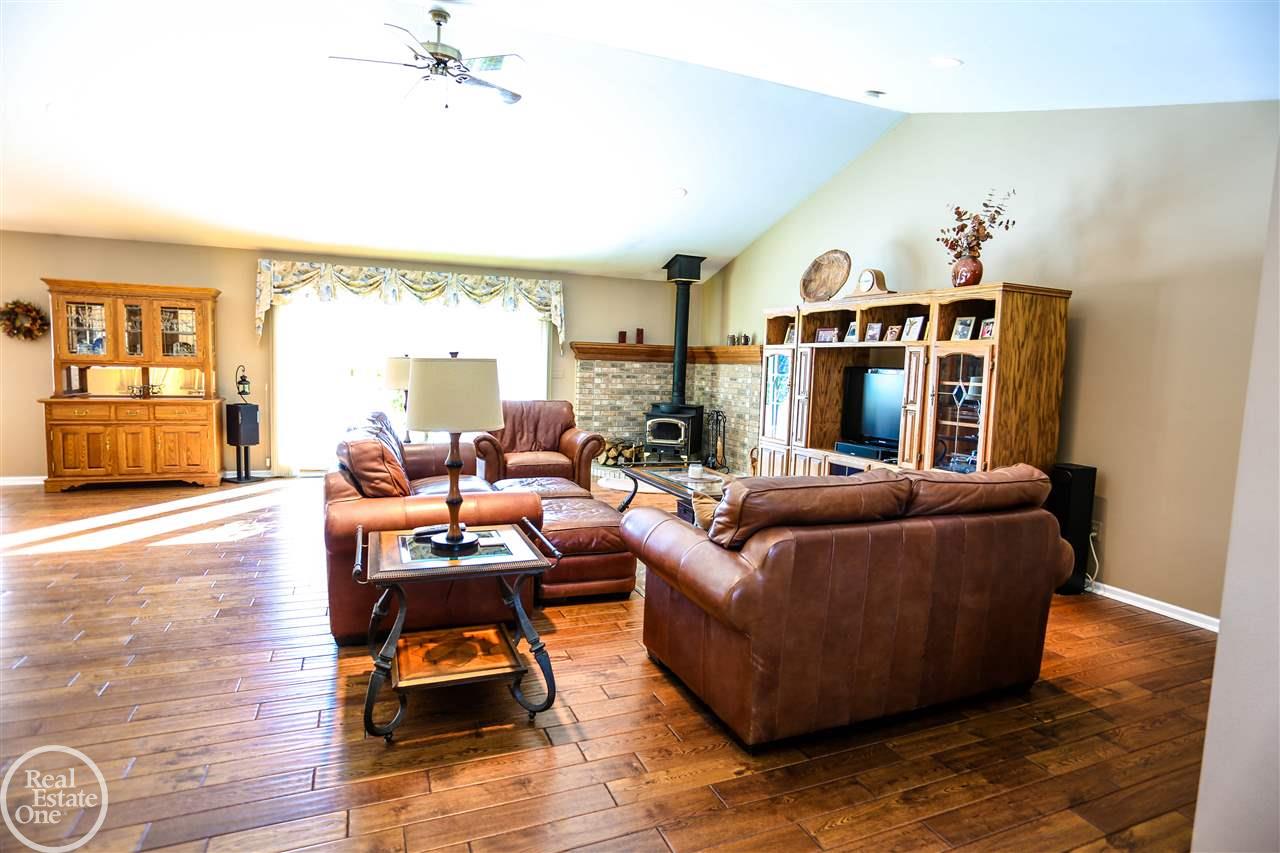 5955 Neuman Road St. Clair, MI 48079 - Photo 11 of 48