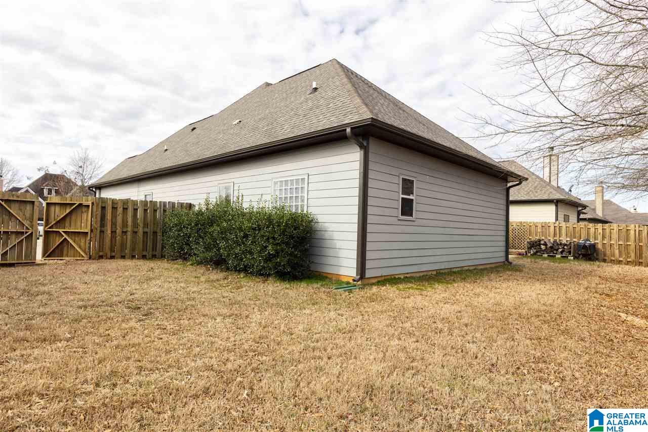 656 Barkley Circle Alabaster, AL 35007 - Photo 5 of 40