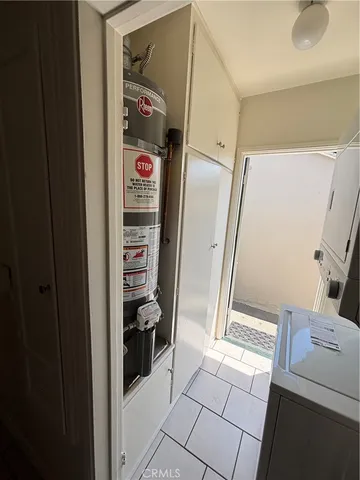 a view of walk in closet