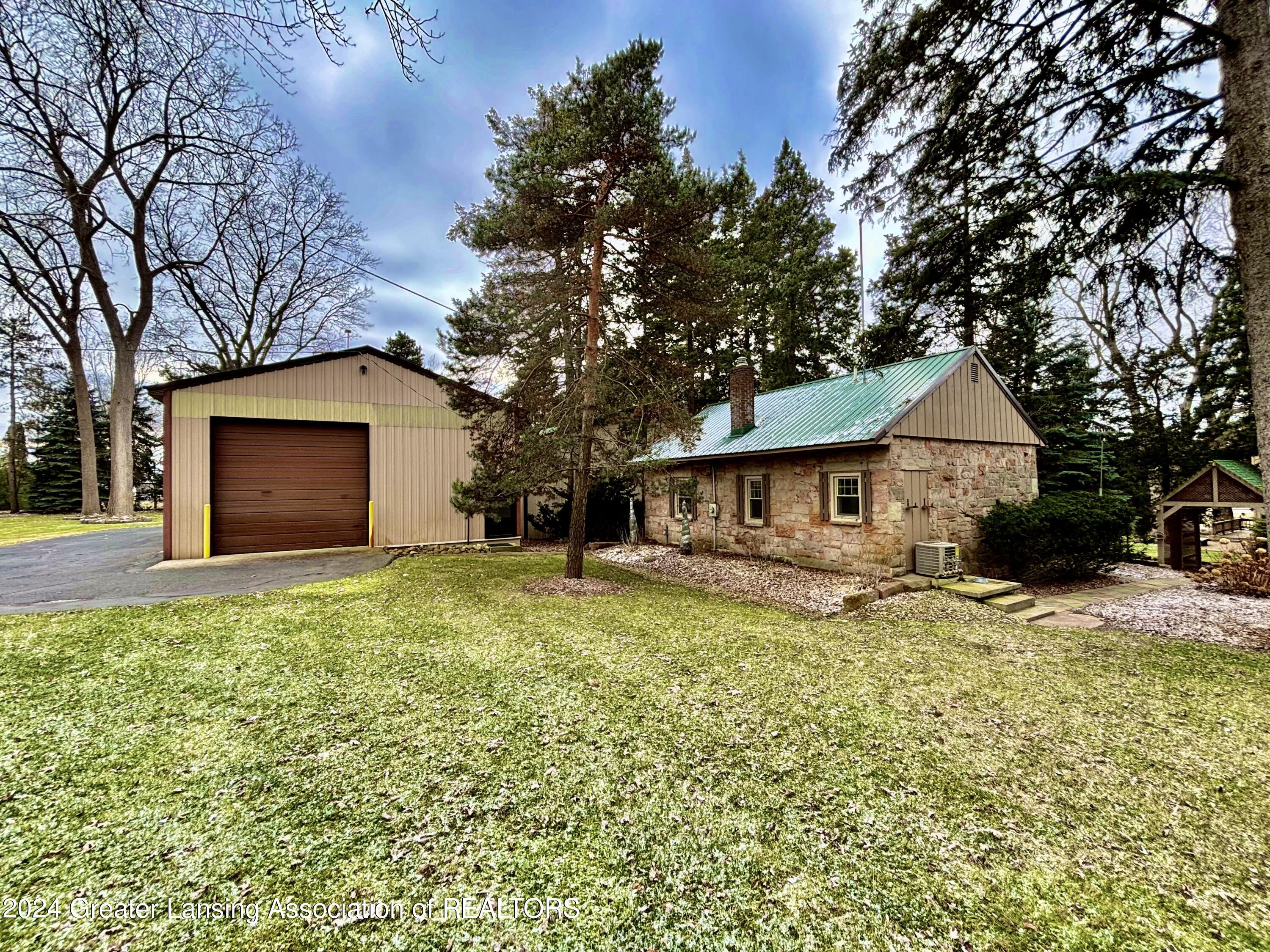 208 Bon Air Road Lansing, MI 48917 - Photo 98 of 128 IMG_2027