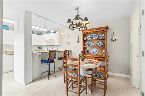 $209,000 | 550 North Tropic Lane, Unit 6B, Vero Beach, FL 32960