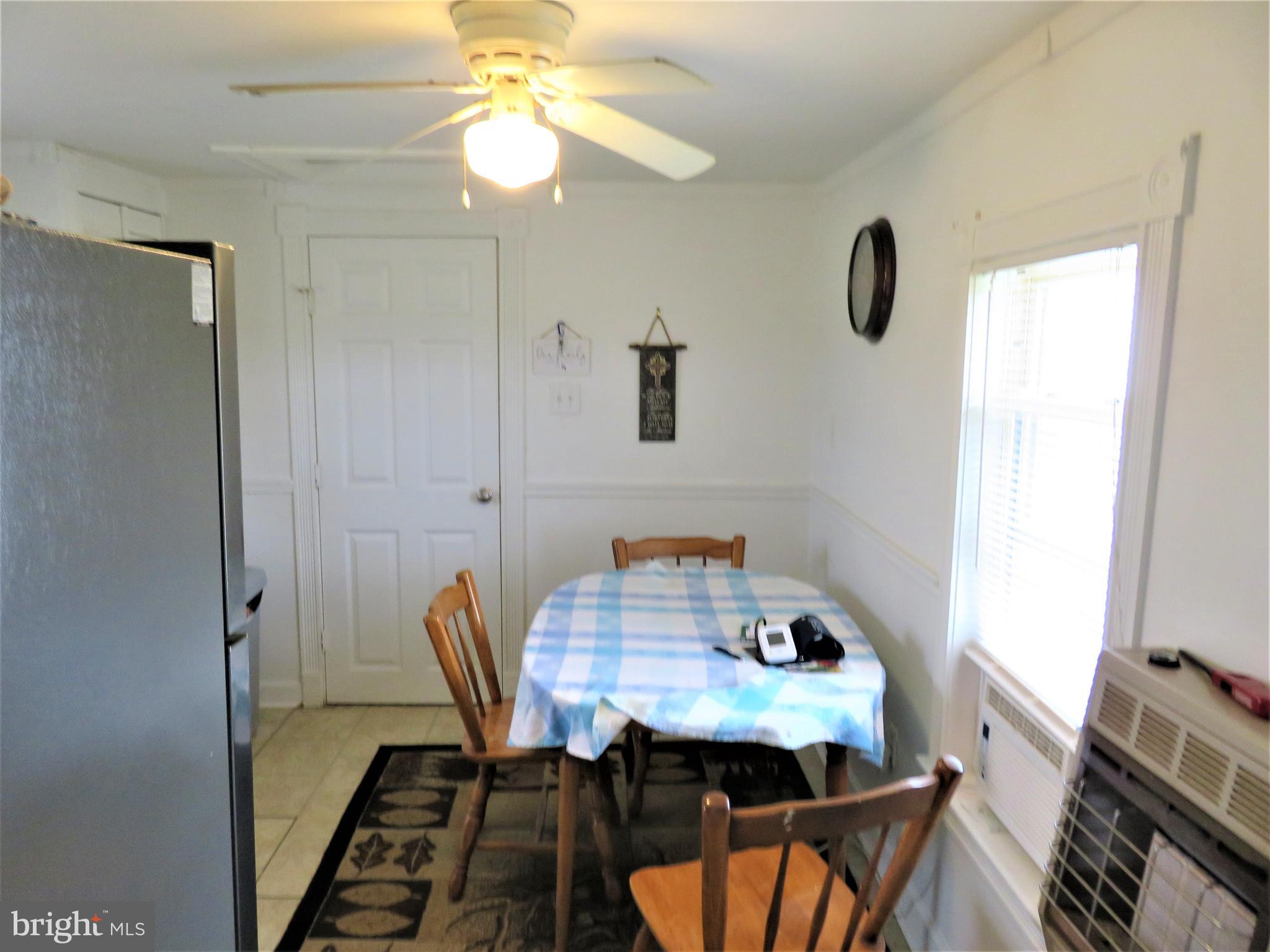 25418 Draper Road Milton, DE 19968 - Photo 20 of 29 Dining area in kitchen