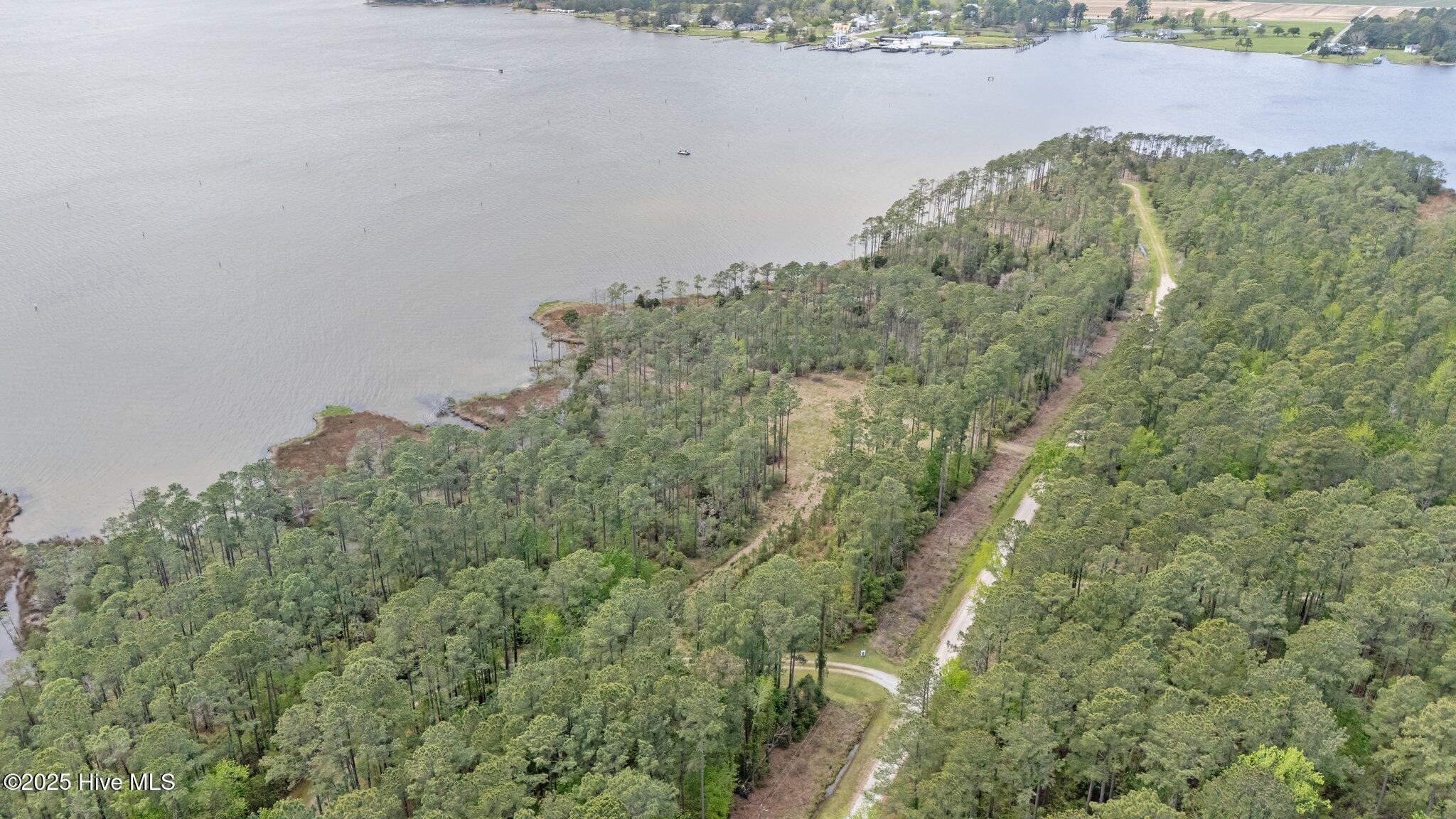 3411 Upper Neck Road Bayboro, NC 28515 - Photo 13 of 16 6-web-or-mls-DJI_20250410140132_0105_D