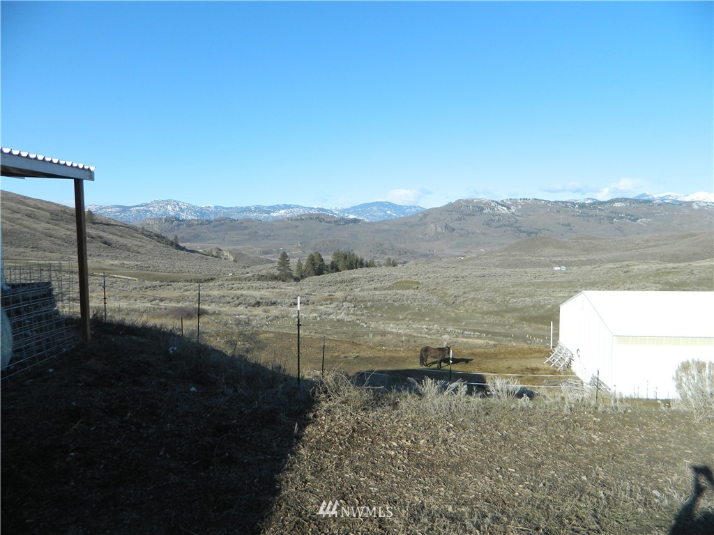 70 Round Up Road Oroville, WA 98844 - Photo 3 of 18 Gallery Image 3