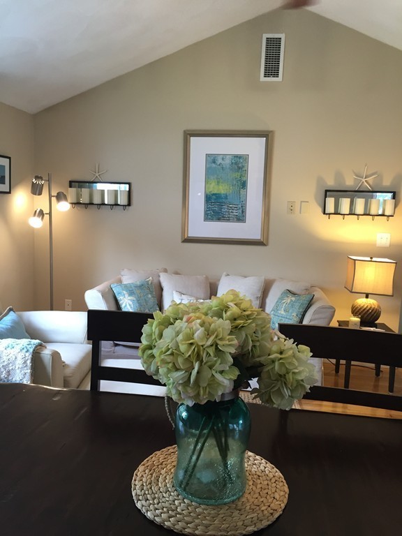 11 Ronna Road Gloucester, MA 01930 - Photo 3 of 19 Gallery Image 3