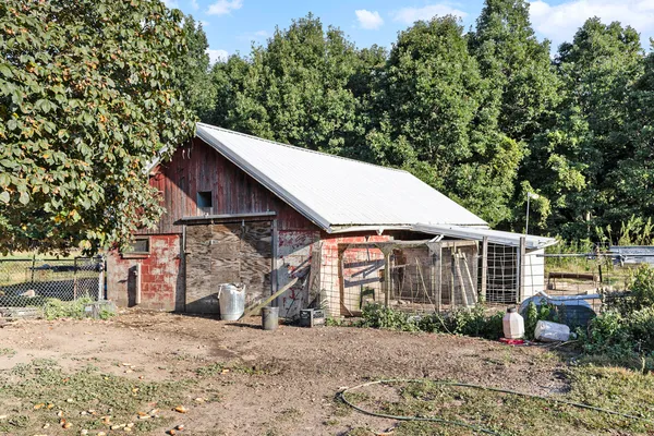 $475,000 | 10746 Beebe Highway, Tipton, MI 49287