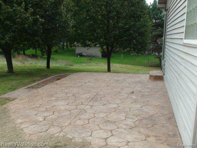 2463 Clark Road Lapeer, MI 48446 - Photo 6 of 18 DSC00399