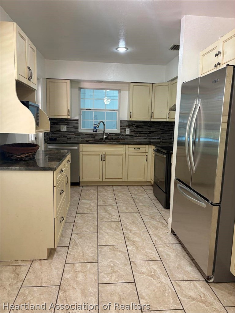 6041 Arbuckle Creek Road Sebring, FL 33870 - Photo 14 of 49