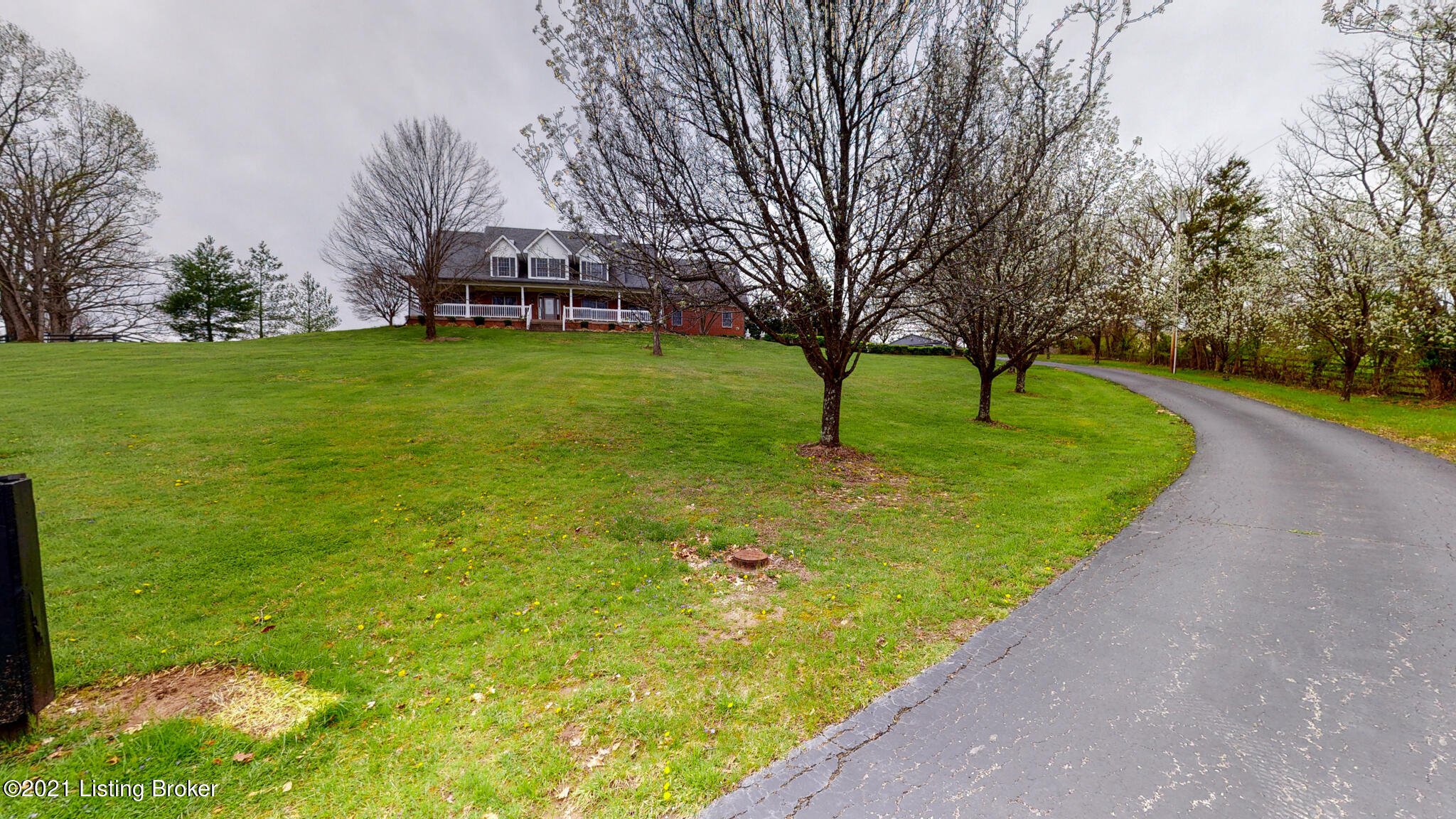 4814 Routt Road Louisville, KY 40299 - Photo 28 of 42 4814 Routt Rd Louisville KY 40299 (44 of