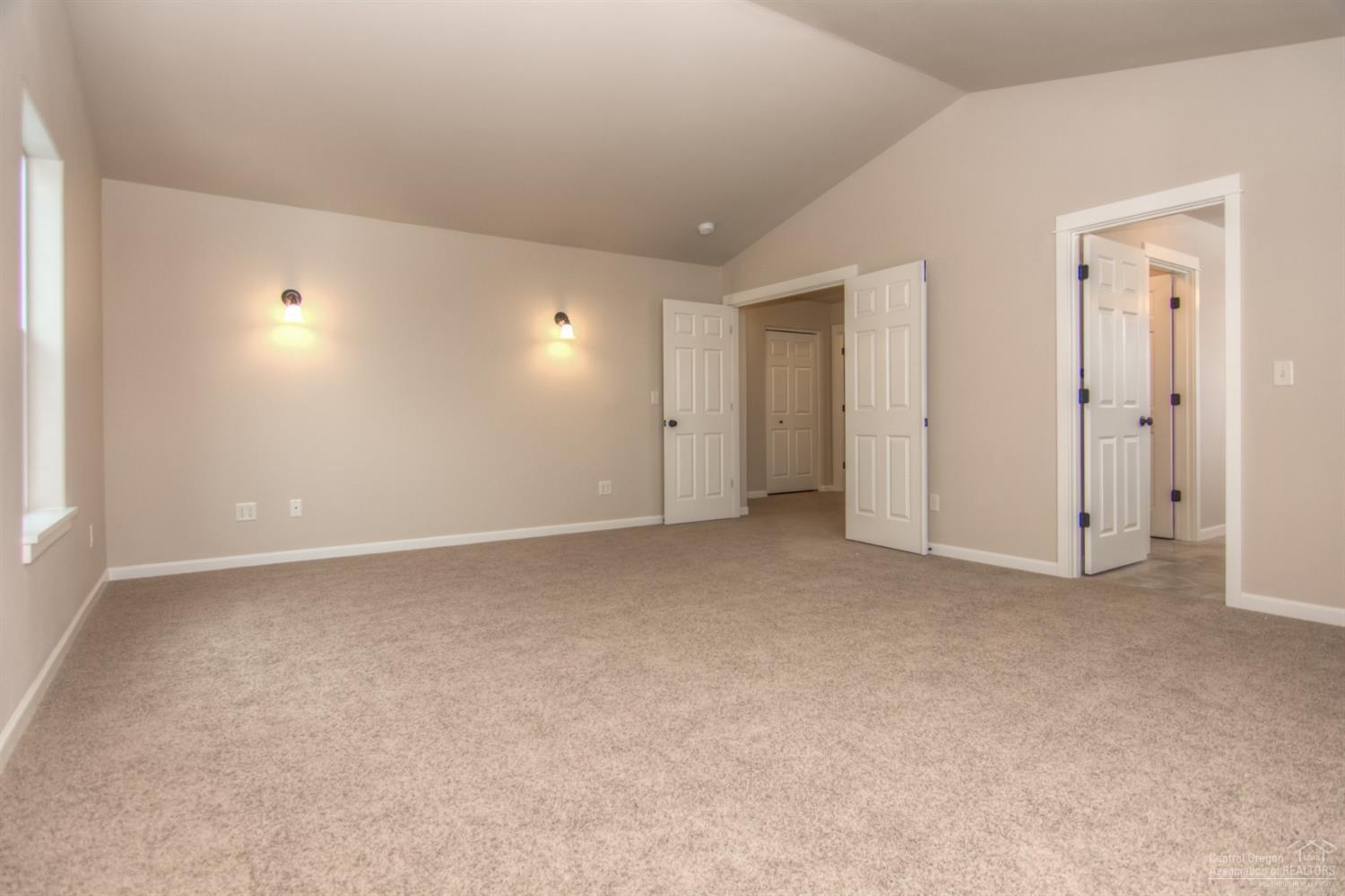 62720 Hawkview Road Bend, OR 97701 - Photo 8 of 16 Additional Photo